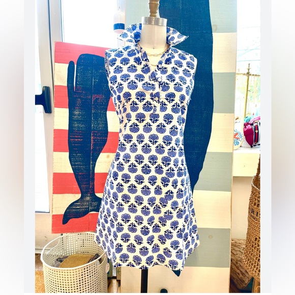 Pink Pineapple Sconset Block Print Dress Sleeveless (Blue) size M - Picture 2 of 11